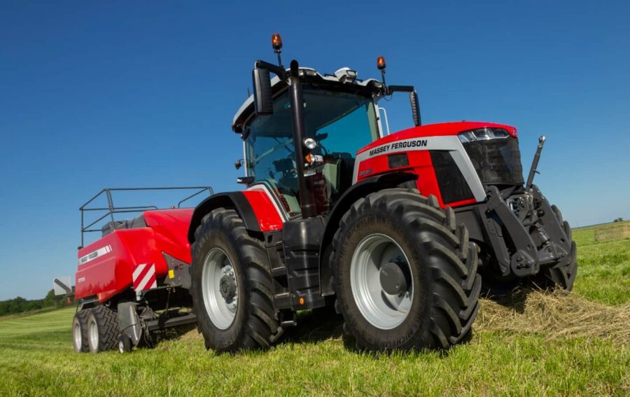 A new era of straightforward, dependable  and connected tractors