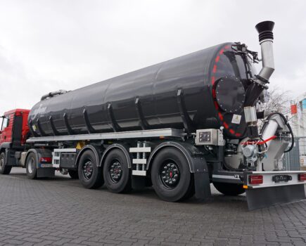 J Riley launch new slurry transport tanker