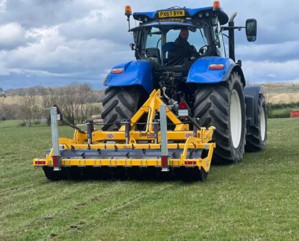 New Grange Machinery compact grassland loosener