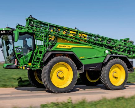 Exceptional comfort and intuitive control – new 500R flagship sprayer