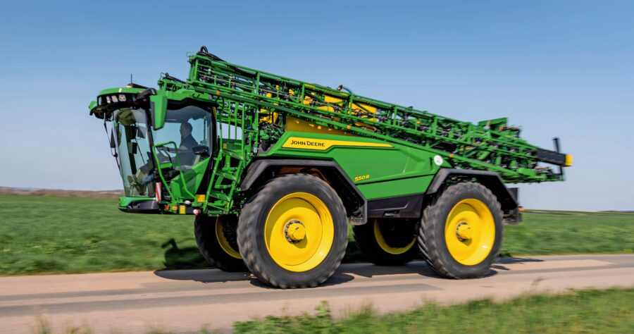 Exceptional comfort and intuitive control – new 500R flagship sprayer