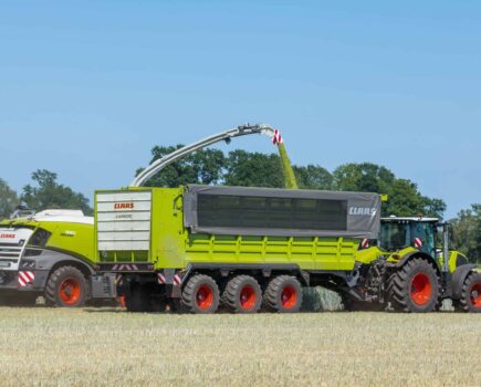 New features for CARGOS dual-purpose and forage transport wagons