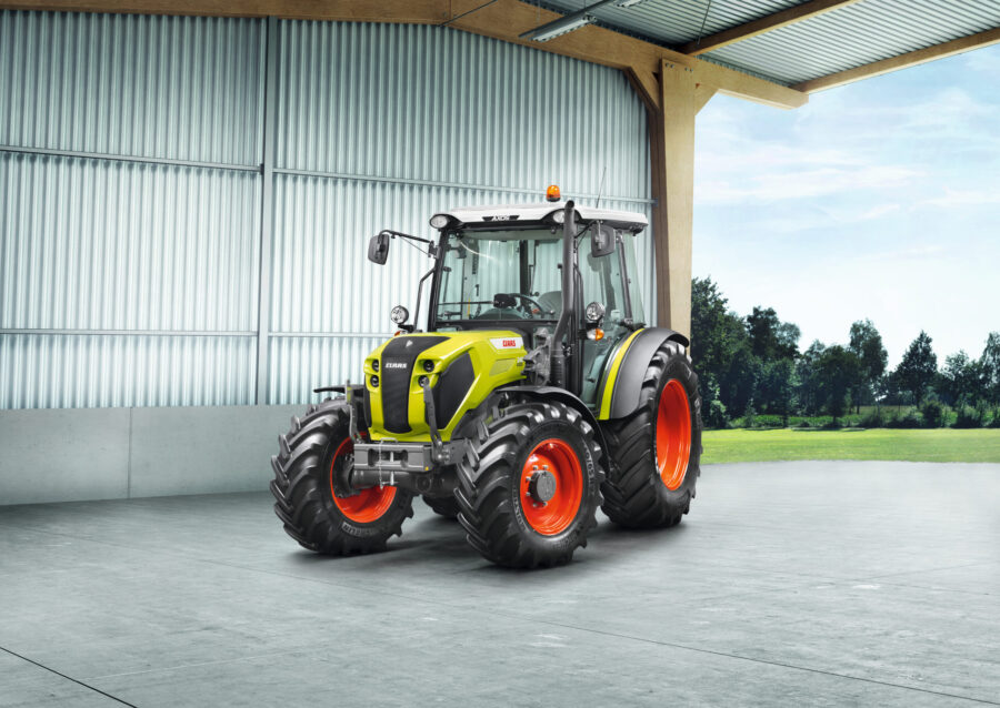 New compact tractor series: CLAAS unveils new AXOS 200