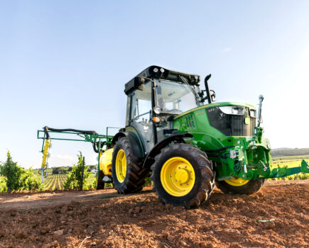 More comfort and power for specialty tractors