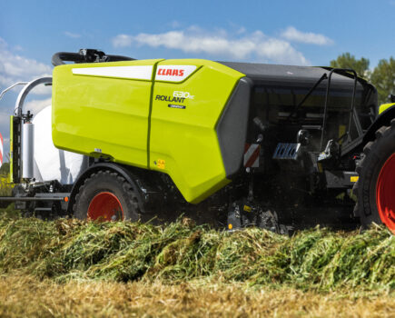 CLAAS expands product range for Rollant baler-wrapper combinations