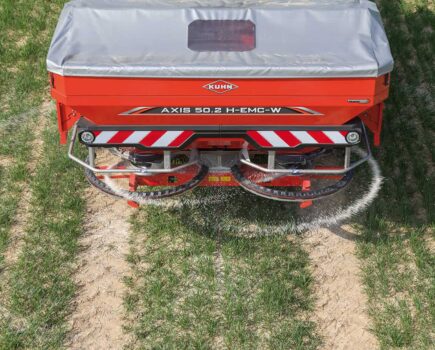 Automated spread pattern controller offers improved fertiliser accuracy