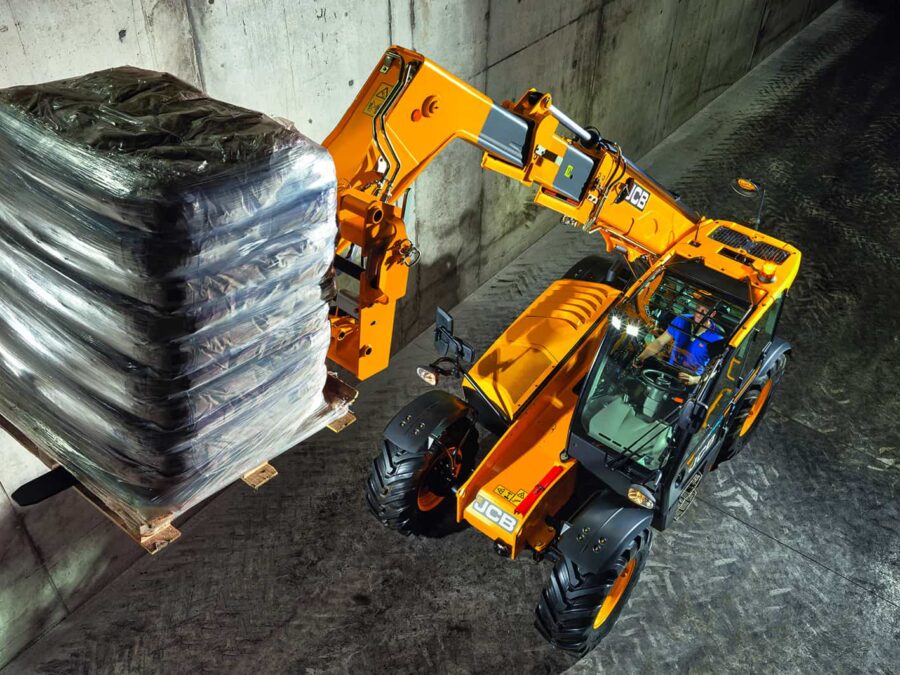 JCB launches load all tele handlers with new command plus cab