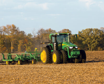 John Deere reveals fully autonomous tractor