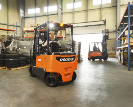 Doosan upgrades its popular electric BT/BX 7 Plus Series 