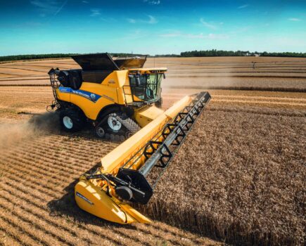 New Holland extends CR Revelation combine range