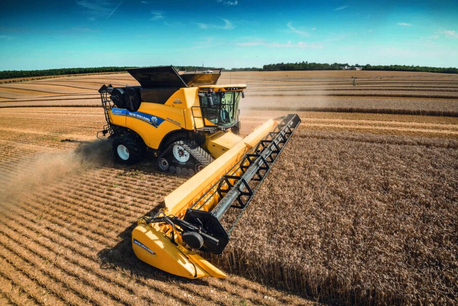 New Holland extends CR Revelation combine range