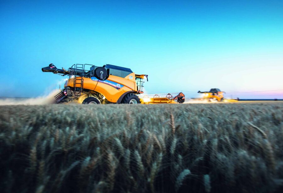 New Holland CR Revelation gets a power upgrade and raises the bar on efficiency, productivity and grain quality