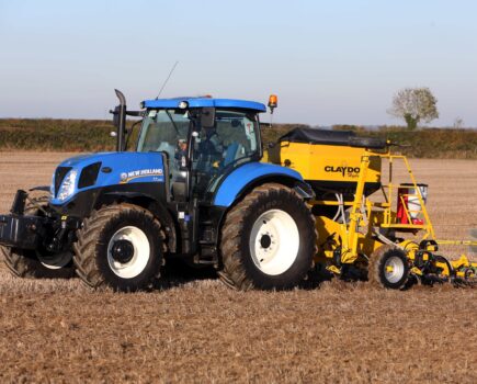 Oakes Bros. Ltd to sell and support Claydon Opti-Till® crop establishment products