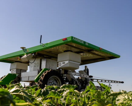 New share options, spot-spraying system and 0% finance package for Farmdroid