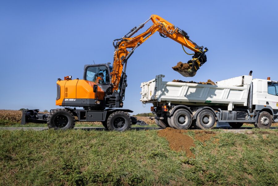 New Doosan DX100W-7 Wheeled Excavator for urban work