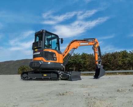 New generation Doosan DX27Z-7 and DX35Z-7 Mini-Excavators