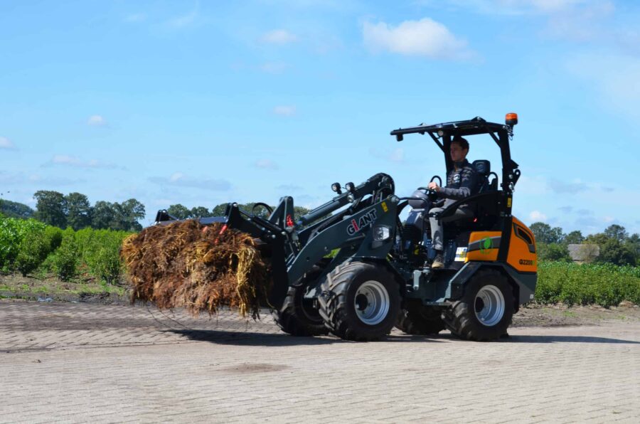 First electric loader from Tobroco-Giant