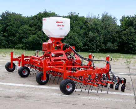 New seeder options and Turbo Discs for HE-VA Top Strigle straw harrow