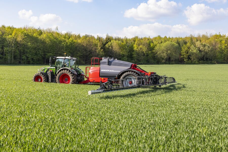 Horsch Leeb AutoSelect Pro and spot spraying