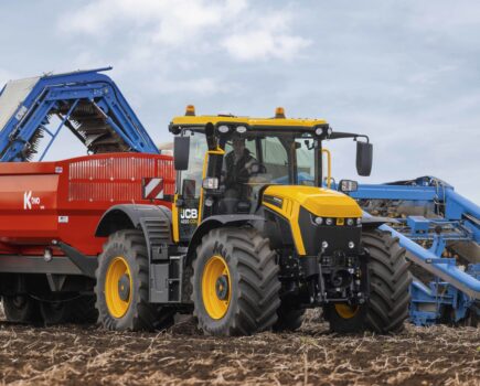 JCB launches Fastrac ‘Icon’ with all new tech-focused controls