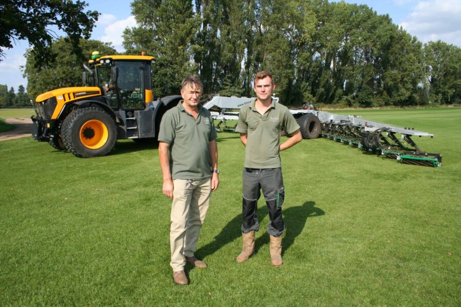 JCB Fastrac keeps turf grower’s sowing and mowing on track