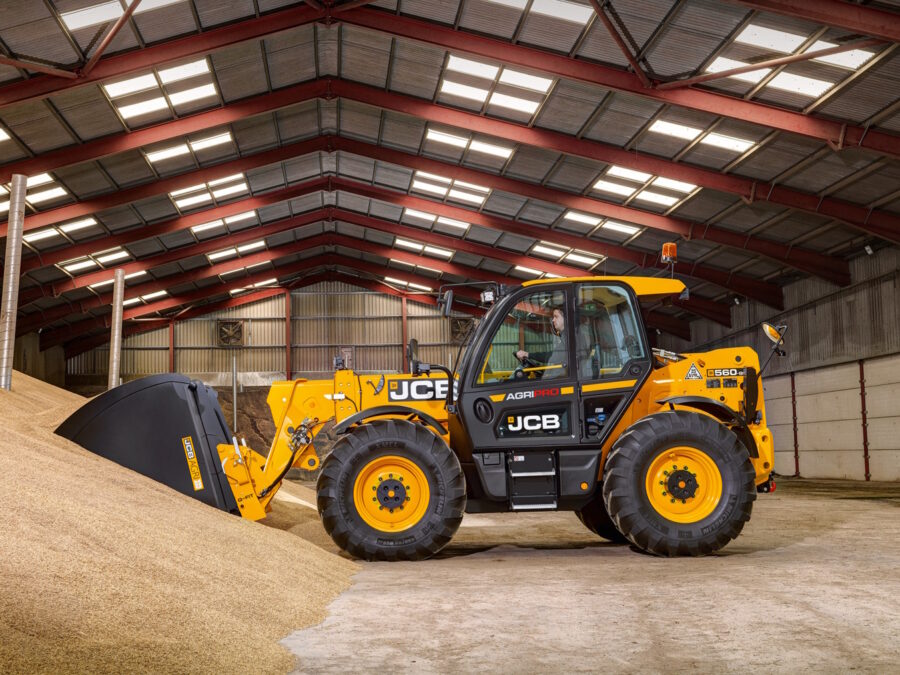 JCB to unveil new materials handling machines