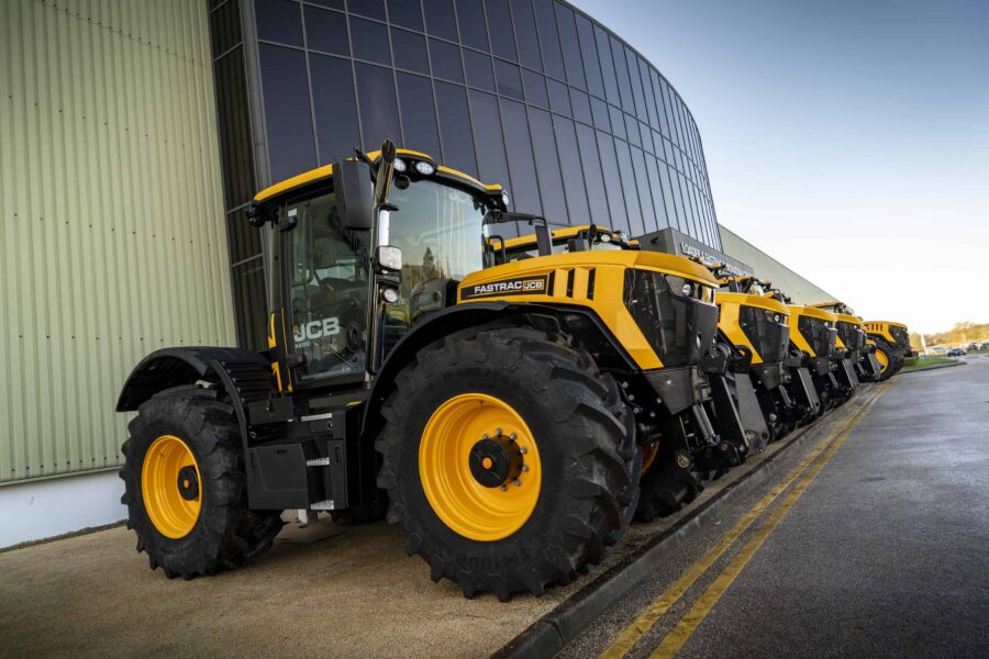 Special edition Fastrac’s celebrate JCB world speed record