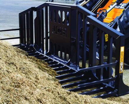 New folding forks boost JCB wheeled loader productivity