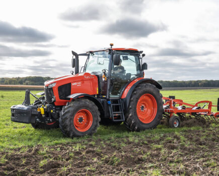 Kubota (UK) introduces M6-001 Utility series