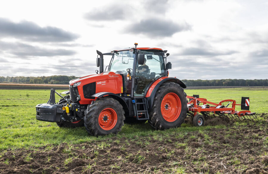 Kubota (UK) introduces M6-001 Utility series