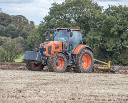 Kubota (UK) introduces third generation M7 tractors