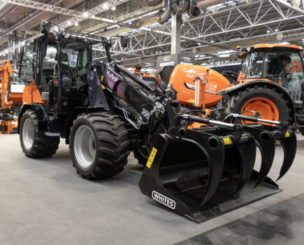 Kubota adds flagship pivot steer telescopic loader to RT range