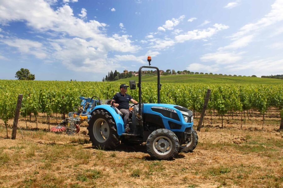 Versatility and innovation for the new Landini Rex3 F Stage V