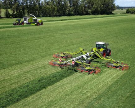 Claas four-rotor swather: 20 years of high performance