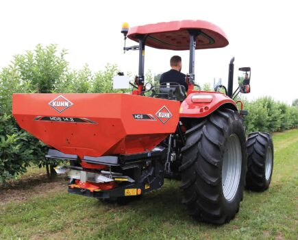 Kuhn upgrades spreader range