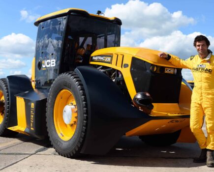 JCB Fastrac tractor storms to new British speed record