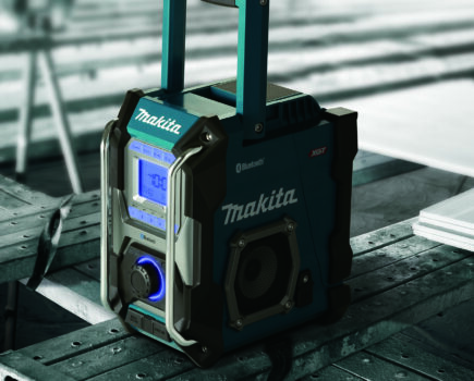 Makita launches latest promotion with a free radio