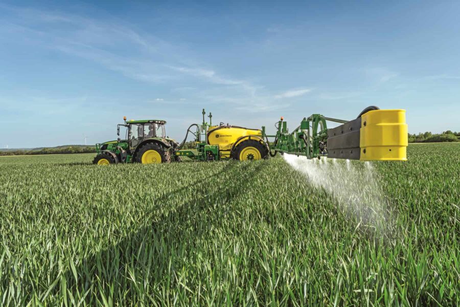 Compact sprayers with premium features