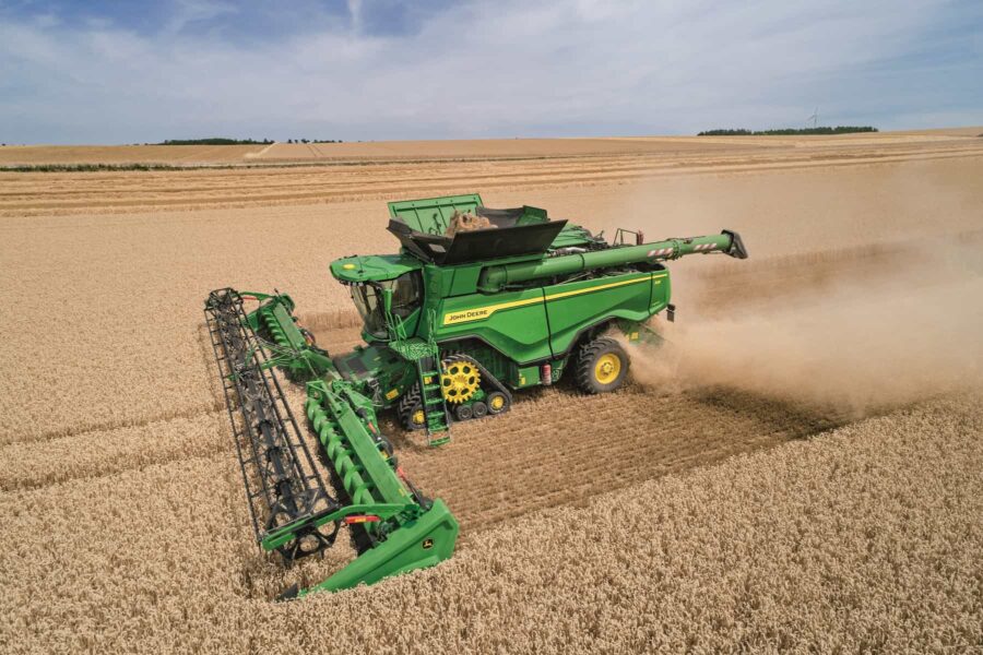 John Deere brings high-capacity X-Series combines to Europe