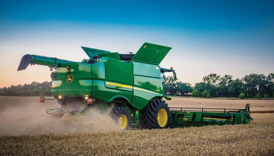 John Deere updates combines for 2020