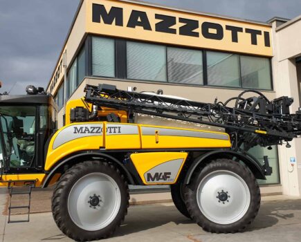 Mazzotti updates self-propelled sprayers for 2021