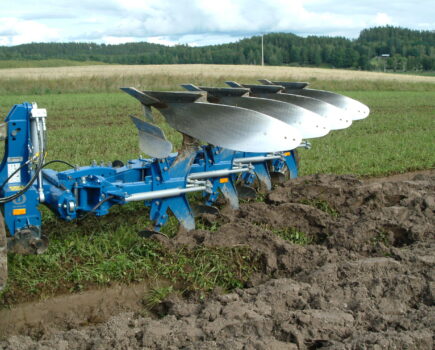 Överum’s CX-plough for the next generation