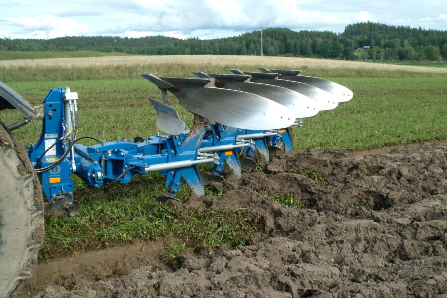 Överum’s CX-plough for the next generation