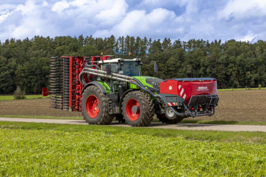 New generation of HORSCH Partner front tank