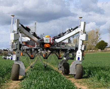 Precision fungicide application becomes reality with new SprayBot project