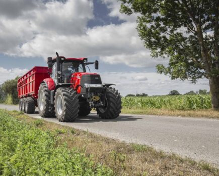 New Stage V Puma 185-240hp tractors benefit from Hi-eSCR2 technology, extended service intervals and operation upgrades