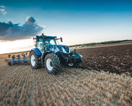 New Holland T6 Dynamic Command now available in UK and Ireland