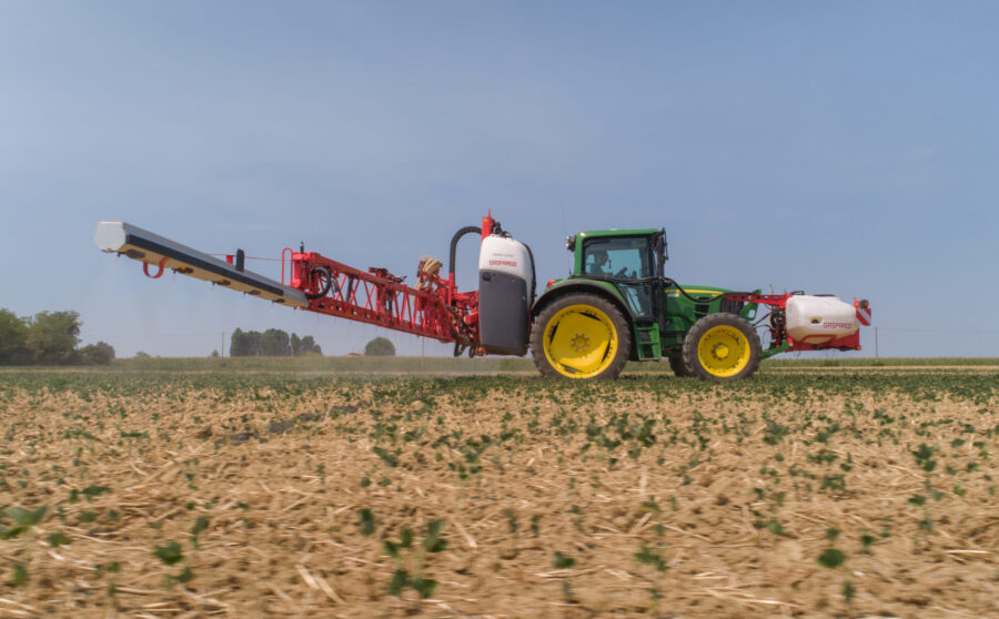 Top-spec sprayers for mid-sized farms