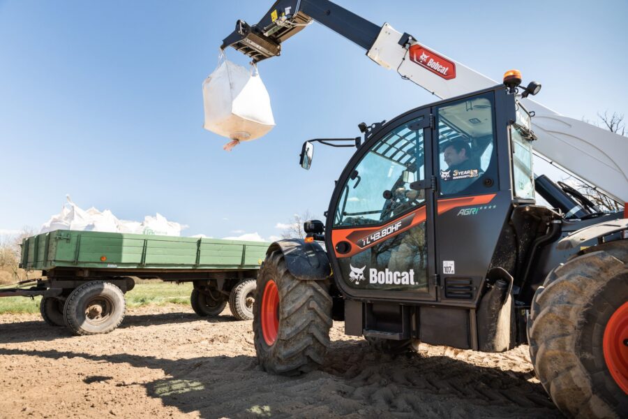 First view of new Bobcat agricultural telehandlers