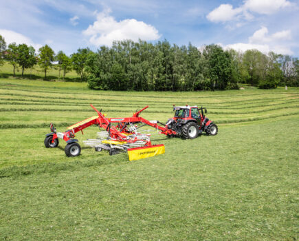 New twin rotor rakes deliver top results